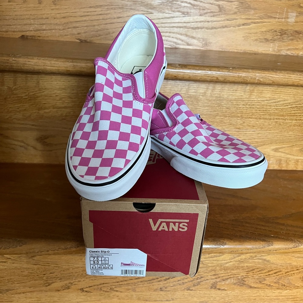 Vans Pink Checkerboard sneakers, Brand New, never worn Size 9